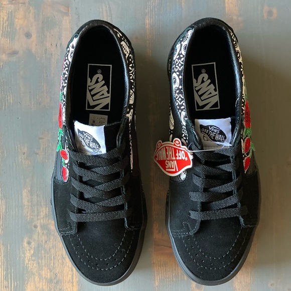 Sugar Skull & Red Roses Vans. LAST PAIR!!! Size 7 women. NEW CUSTOM MADE. - Picture 8 of 8